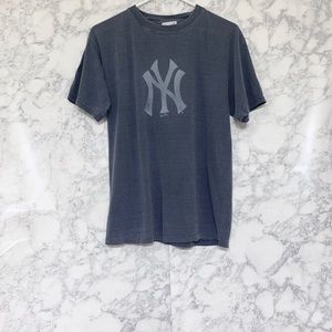 Majestic New York Yankees distressed tee size XL